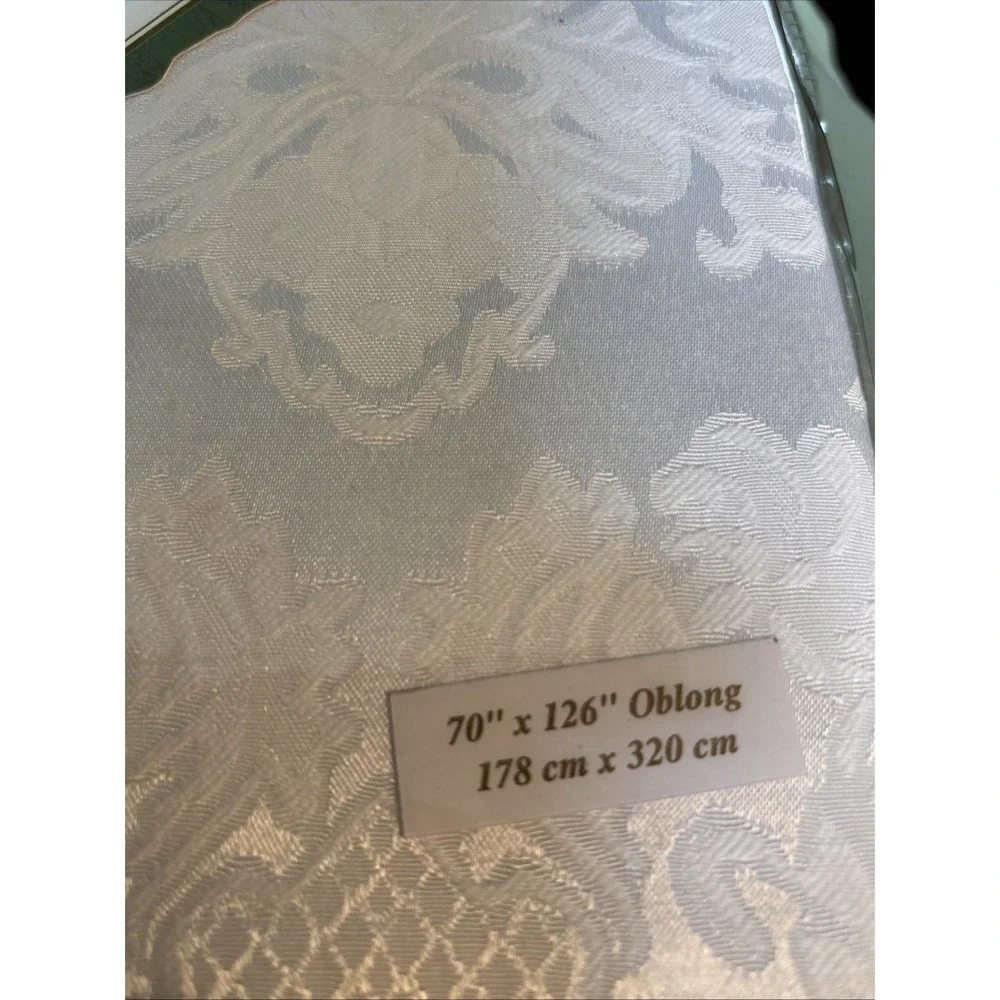 Waterford‎ Oblong Tablecloth Wiltshire Style 70